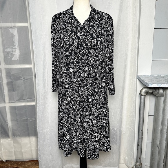 Harlow & Rose Floral Paisley Black & White Collared Flowy Maxi Dress Teacher - Picture 10 of 17